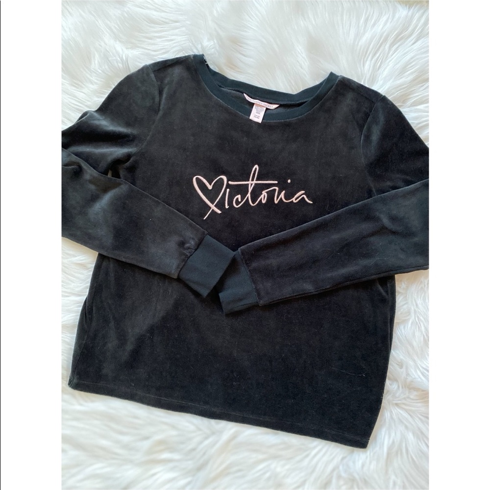 Victoria’s Secret Open Back Sweater ~ Medium
